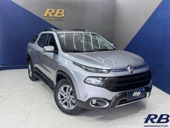 FIAT TORO 2.0 16V TURBO DIESEL FREEDOM 4WD AT9 FIAT TORO 2.0 16V TURBO DIESEL FREEDOM 4WD AT9